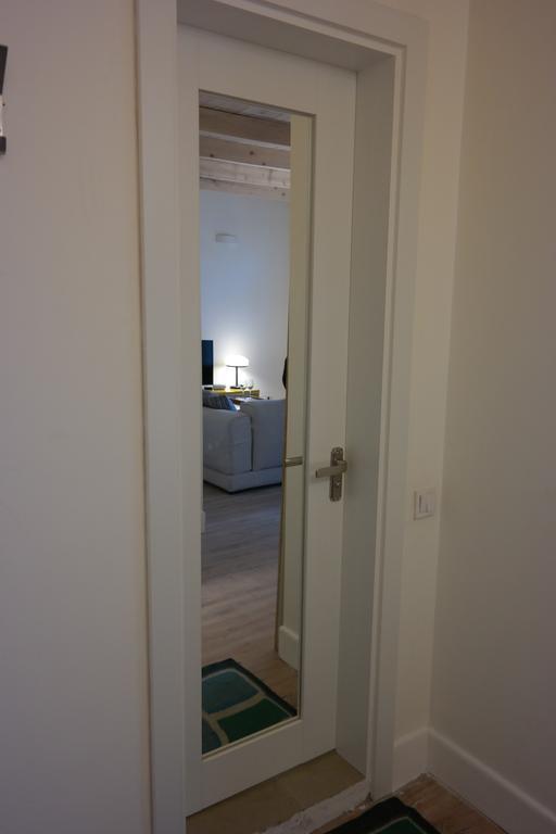 The White Loft Apartment Tbilisi Bilik gambar